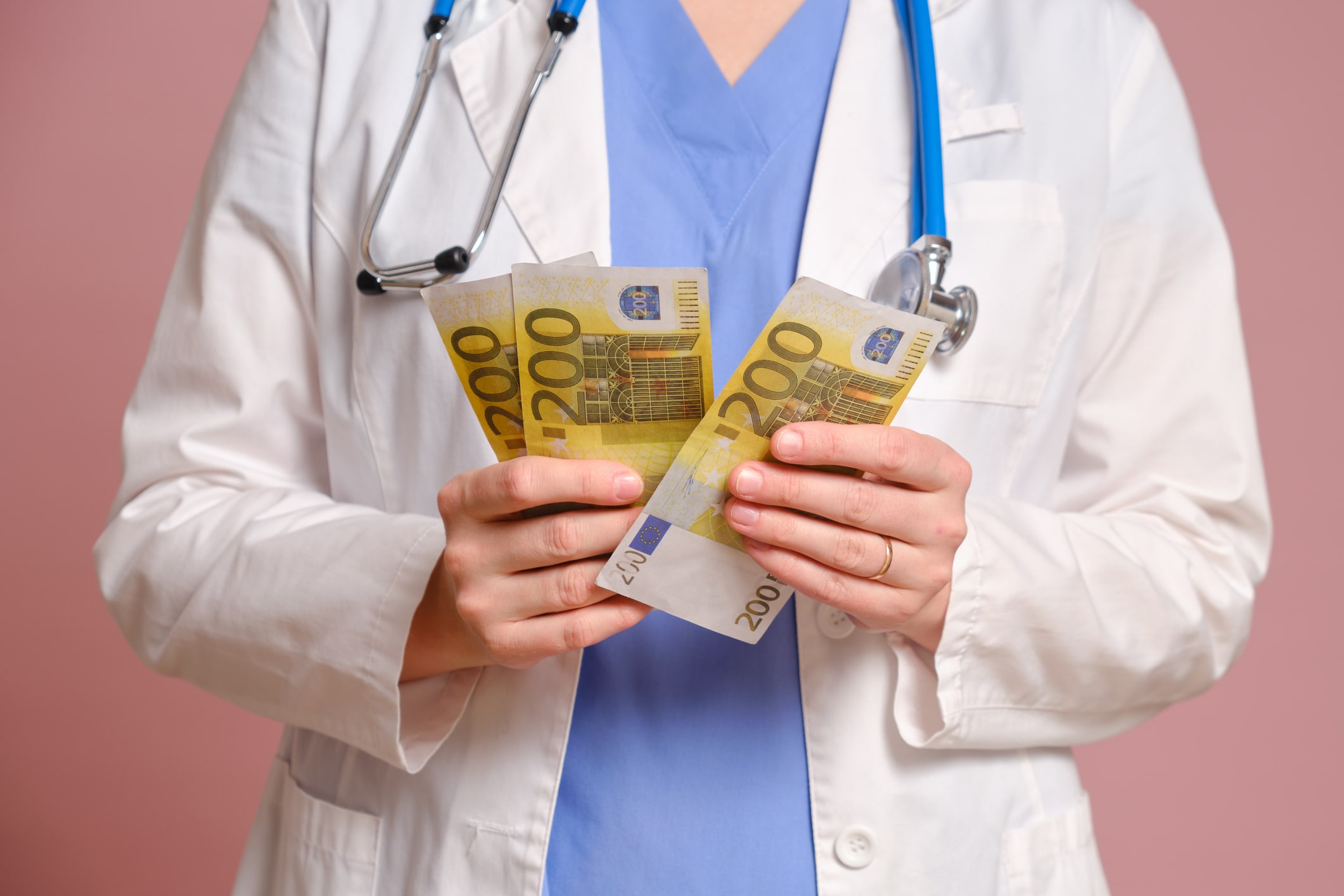 Proposition controversée d’une mutuelle santé à 1 euro par jour